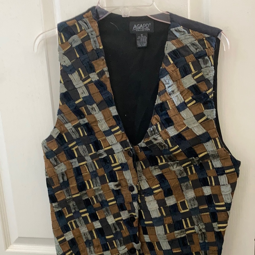 FINAL MARKDOWN Ladies’ Agapo Collection Woven Vest (M)